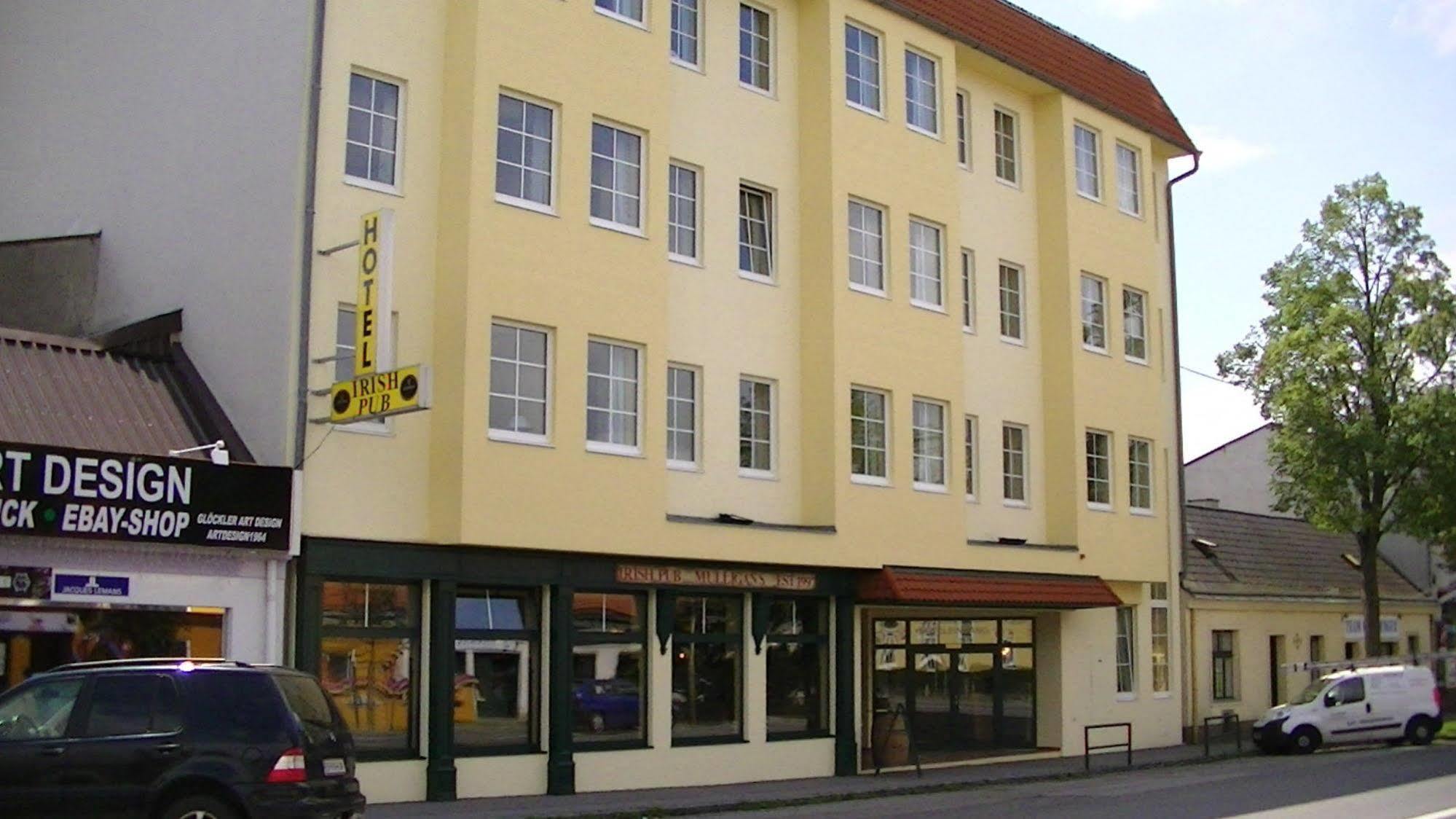 Stadthotel Deutsch Wagram Exterior foto