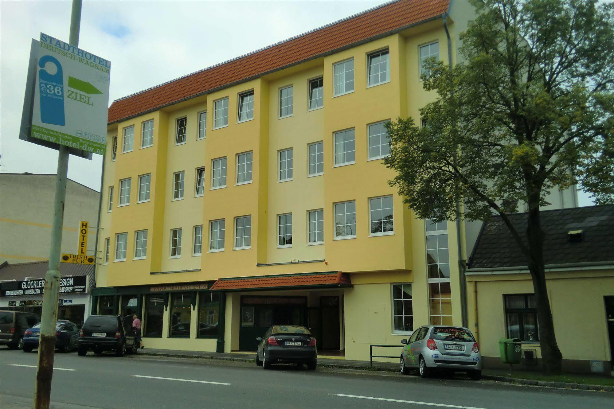 Stadthotel Deutsch Wagram Exterior foto